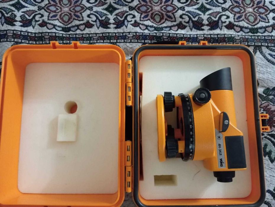 Продам нивелир 4Н-3КЛ