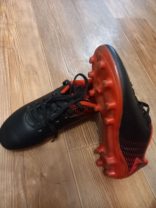 Продам Бутсы обувь