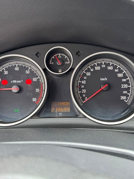 Autovehicul de vanzare  Pentru mai multe detalii, informații suplimentare sau vizionare, vă rog să mă contactați la 0771045882