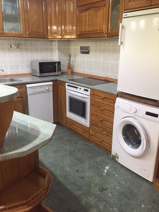 Дава се под наем Двустаен апартамент в Пловдив, Каменица 1 - 45 кв.м за 382.5 € - Снимка #1