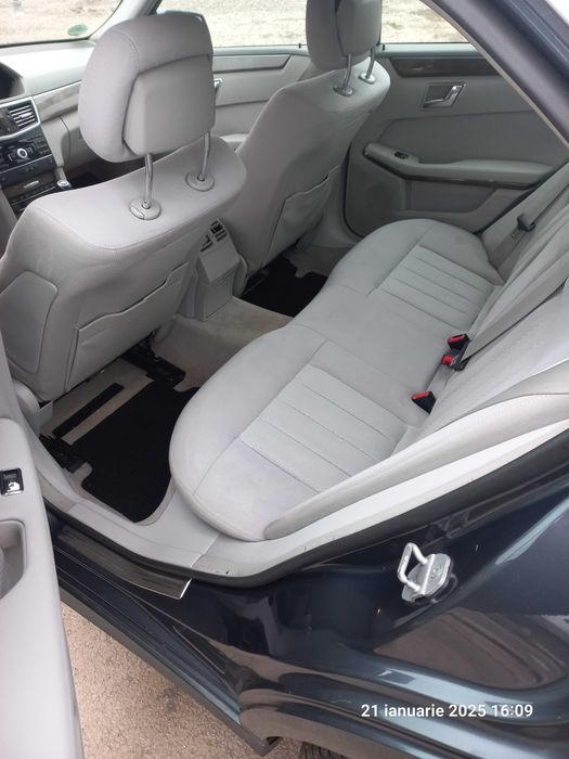 Vand Mercedes-benz E 220