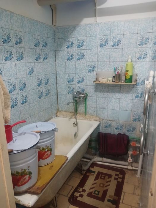 Срочно продается 3 ком.. квартира Саттепо.