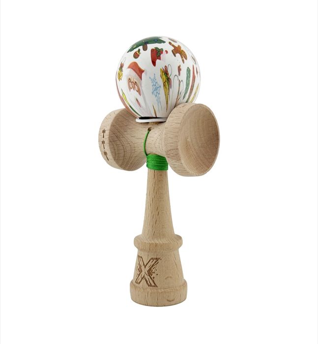 Vând kendama în stare perfectă