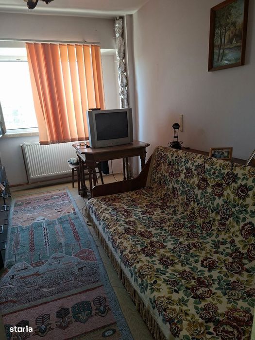 Apartament 4 camere Rovine