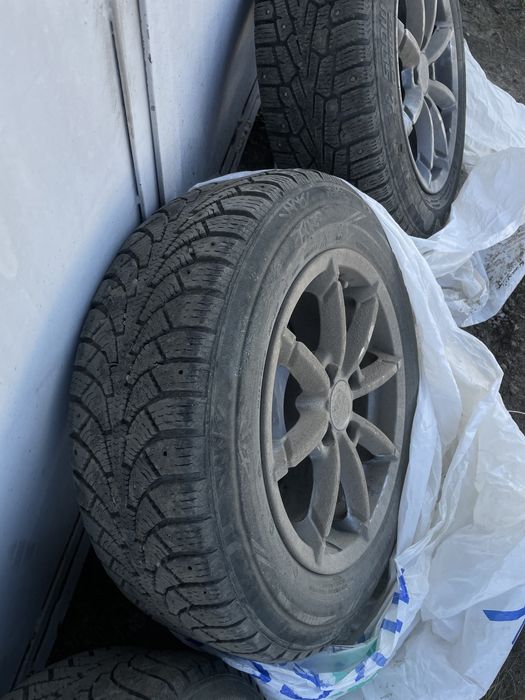 Продам диски с зимней резиной