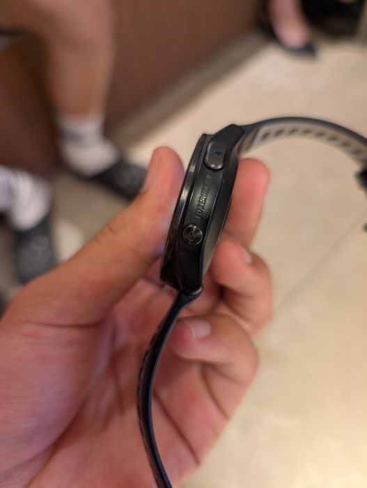 Garmin forerunner 965 в идеальном состоянии