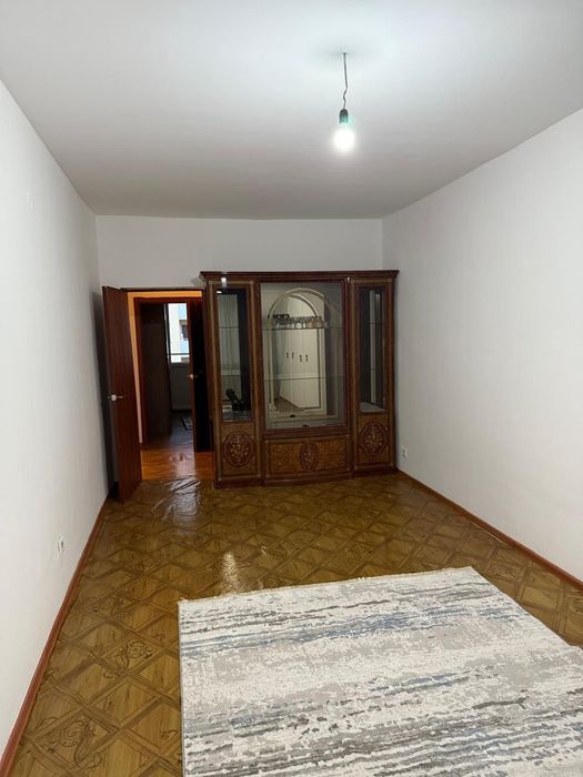 Сдаётся трёхкомнатная квартира