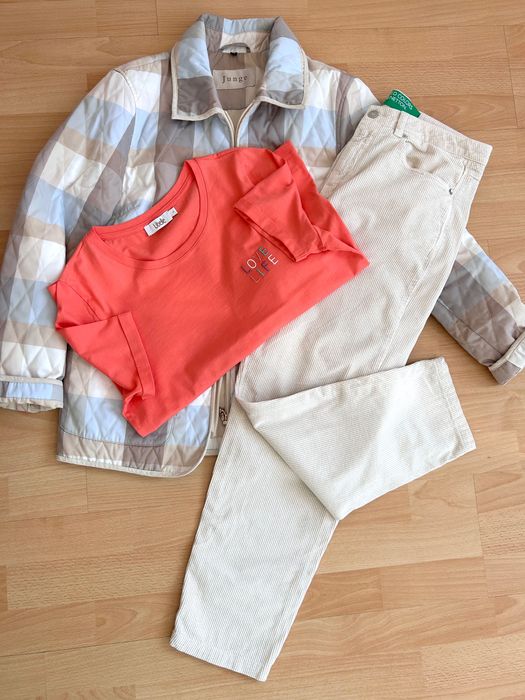 Benetton светли джинси с висока талия 28/29 номер  и коралова тениска