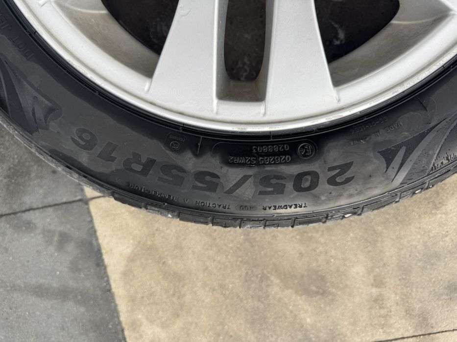 4 броя джанти с гуми за BMW 205/55R16