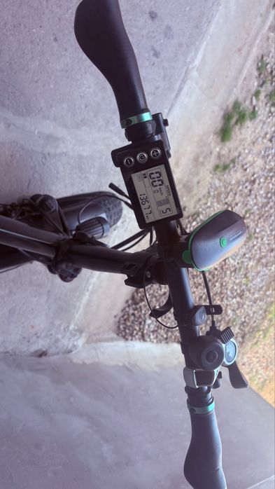 Vand sau schimb bicicleta electrica in stare perfecta de functionare cu incarcator ei plus o baterie rezerva
