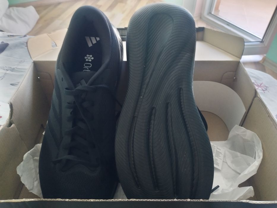 Adidas Response Runner