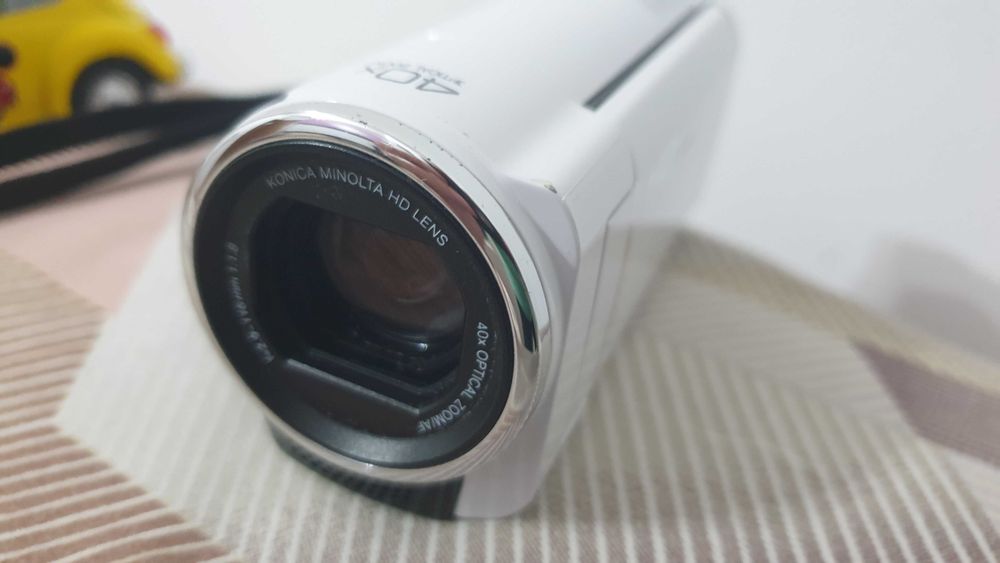 видеокамера  JVC Everio  HD