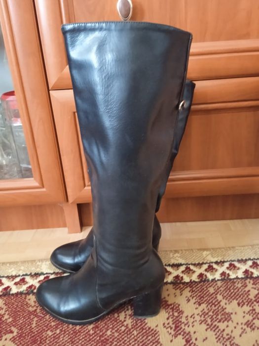 Обувь женская  в хорошем состоянии