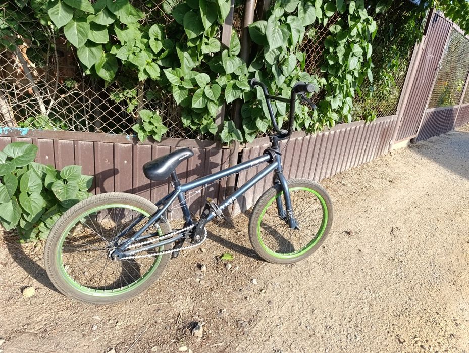 Продам трюковой велосипед