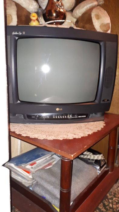 Телевизор LG оригинал, диагональ 51.