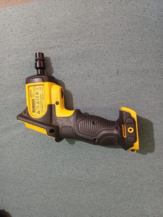 Corp endoscop DEWALT  DCT410 in stare buna, functional
Se vinde ce se vede in poze