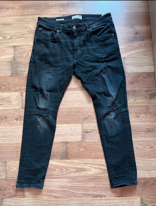 Blugi rupti Pull&bear