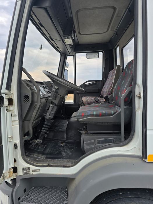 Iveco Eurocargo 120E15 !! Macara Hiab de 4,5 T !! Impecabil !!