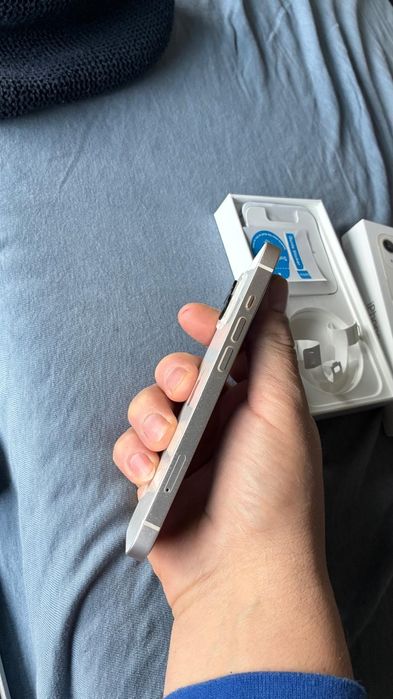 Vand iphone13 128gb neverlocked