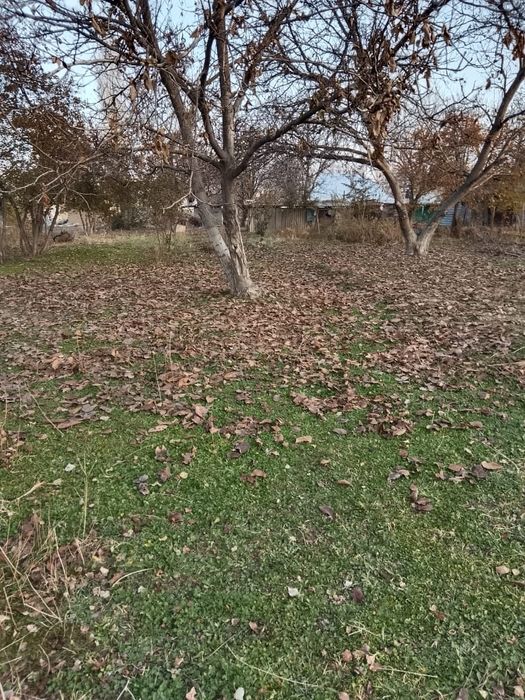 Участок 25 соток с времянкой..