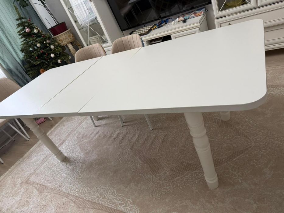 Стол деревянный белый