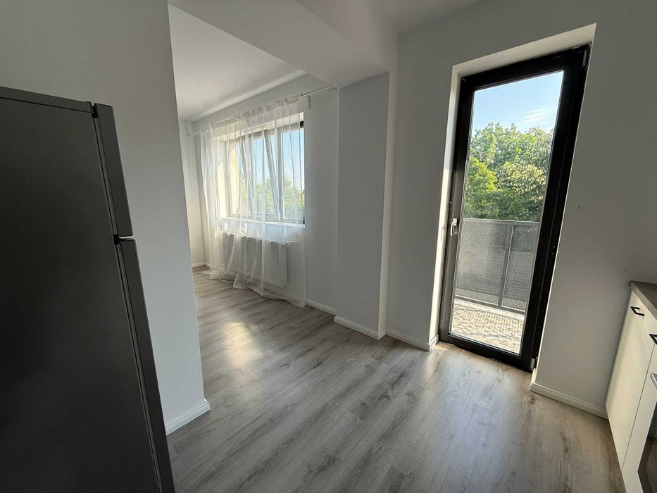 Apartament 3 camere - Prima închiriere!