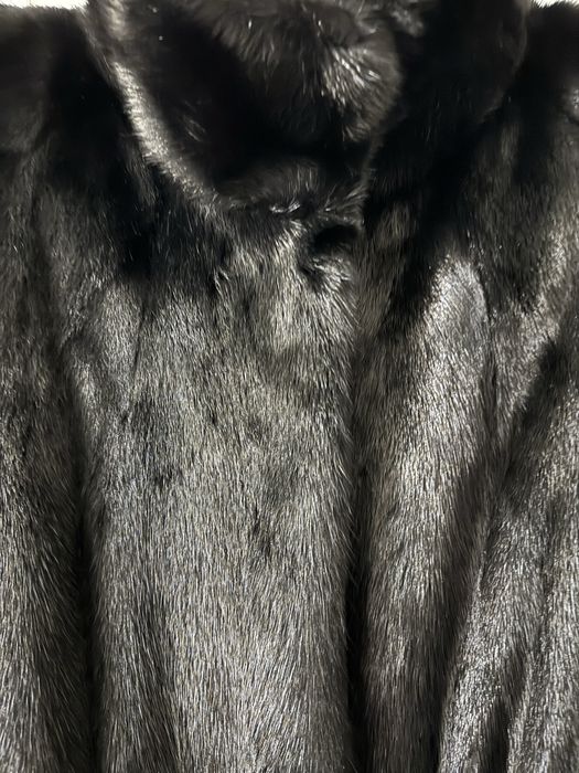 Шуба норковая продам