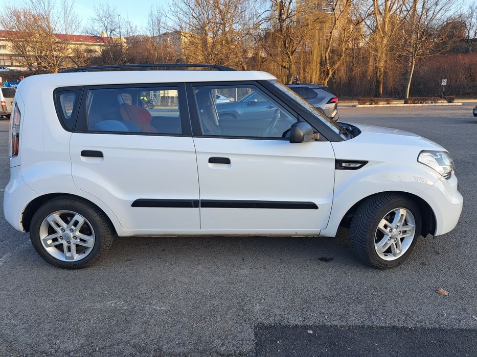KIA Soul 2010, benzină