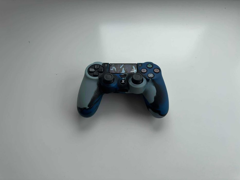 PlayStation 4 Slim 500GB + Controller + 3 Jocuri (STARE BUNA)