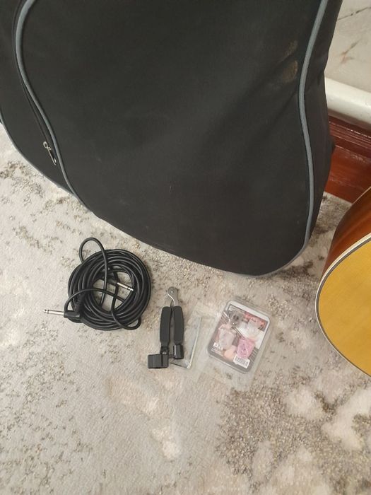 Гитара сотилади срочна