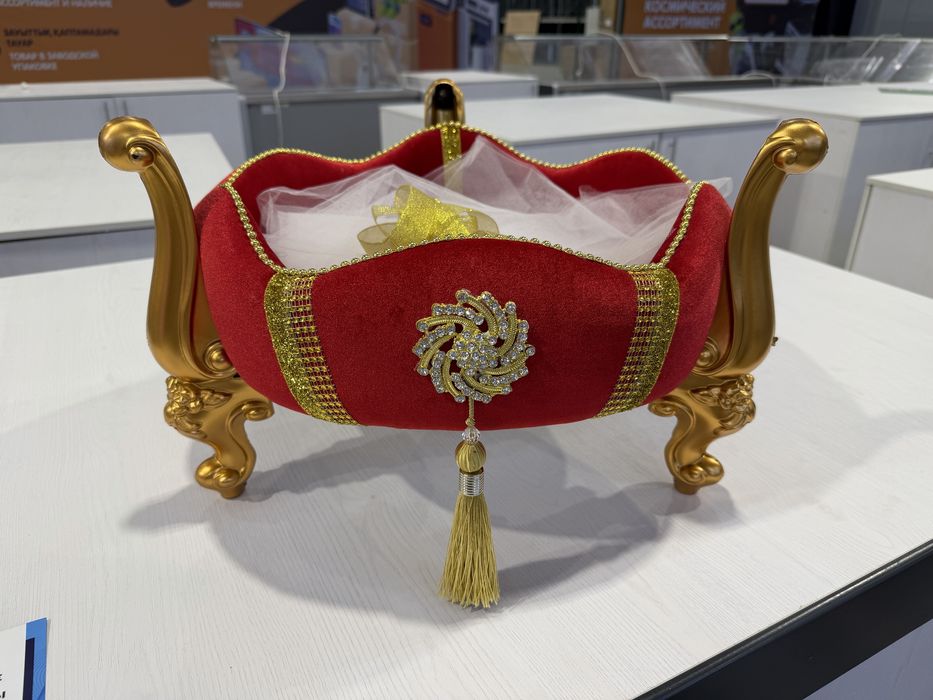 Корзиналар, Тойбастарлар