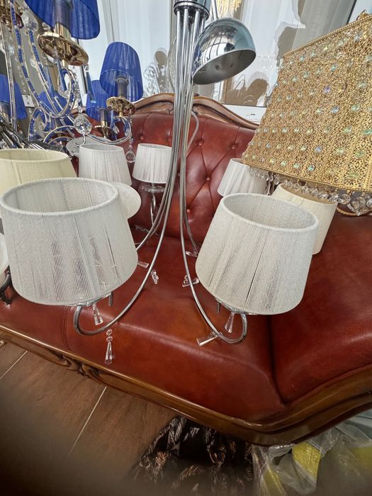 Продам люстры в отличном состоянии