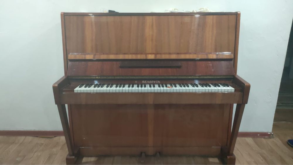 Пианино, в рабочем состоянии