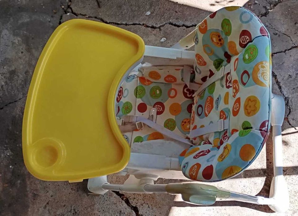 Детско столче за хранене с регулиране на височината