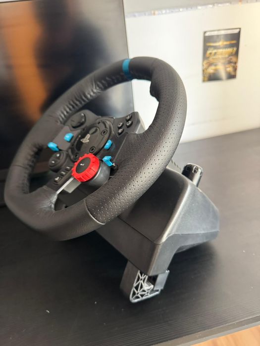 Volan gaming Logitech