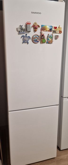 Хладилник с фризер Daewoo