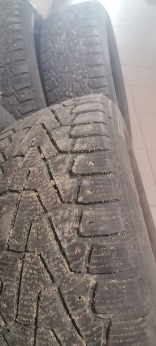 Резина зима 215/55/R17