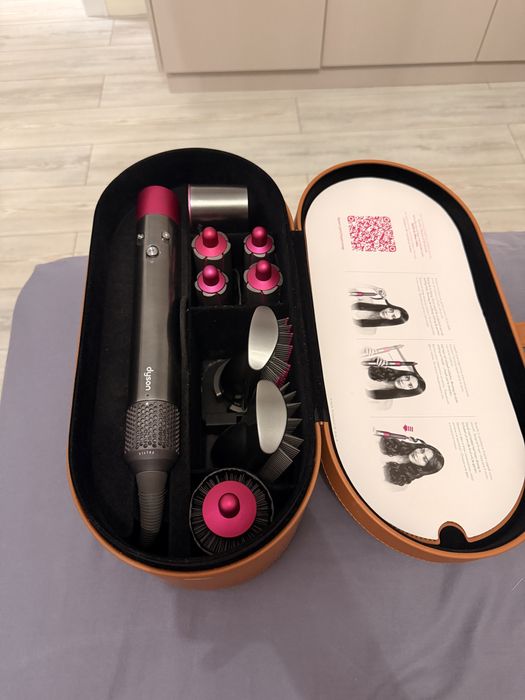 Срочно продам стайлер Dyson