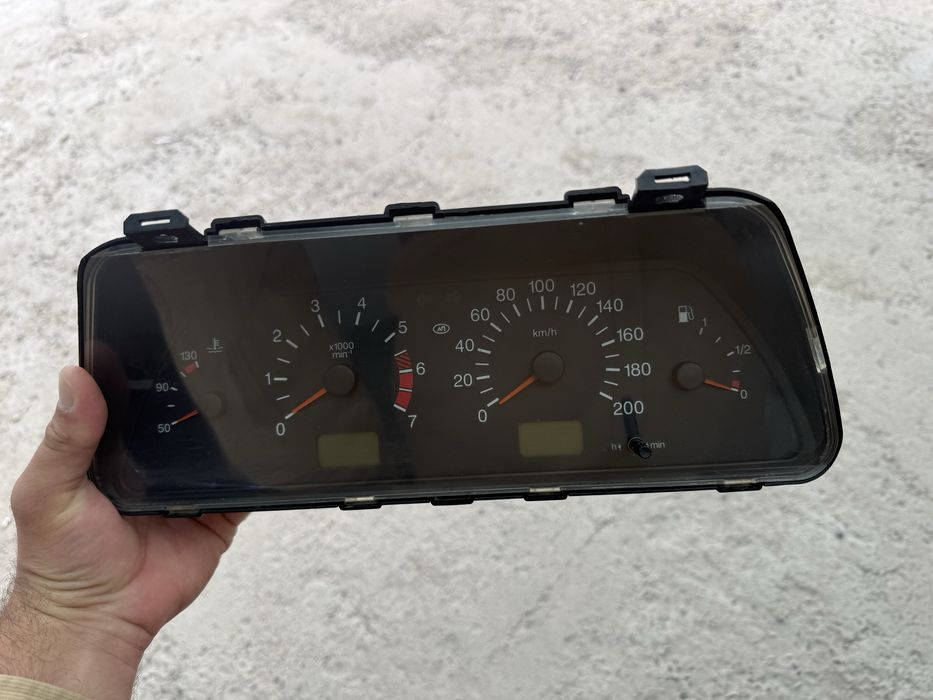 Табло от Лады 2110 заводское