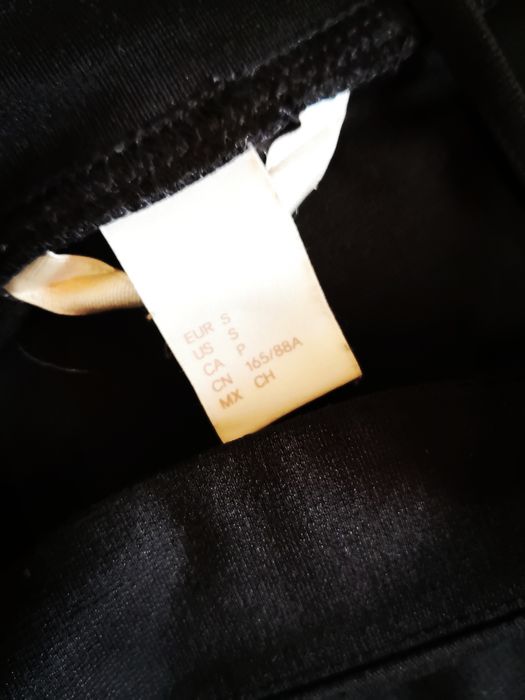 Vând urgent 4 rochițe la 100 lei