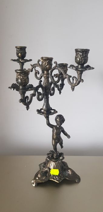 Sfeșnic vechi din bronz cu trei și  cinci brațe