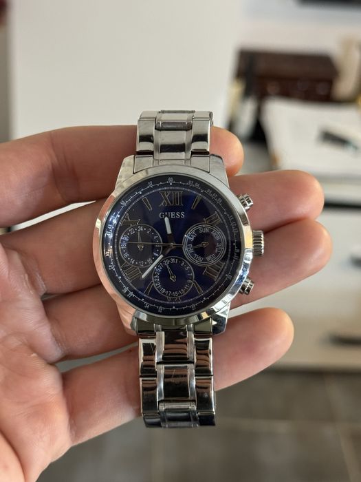 Vand Ceas Guess impecabil si cu un aspect deosebit