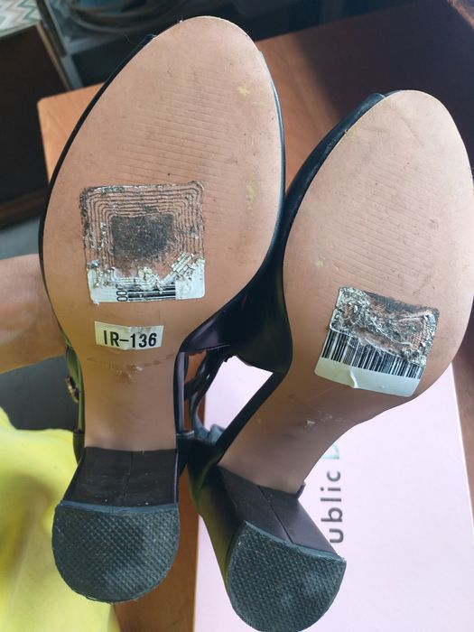 Продам шикарные туфли Jimmy CHOO