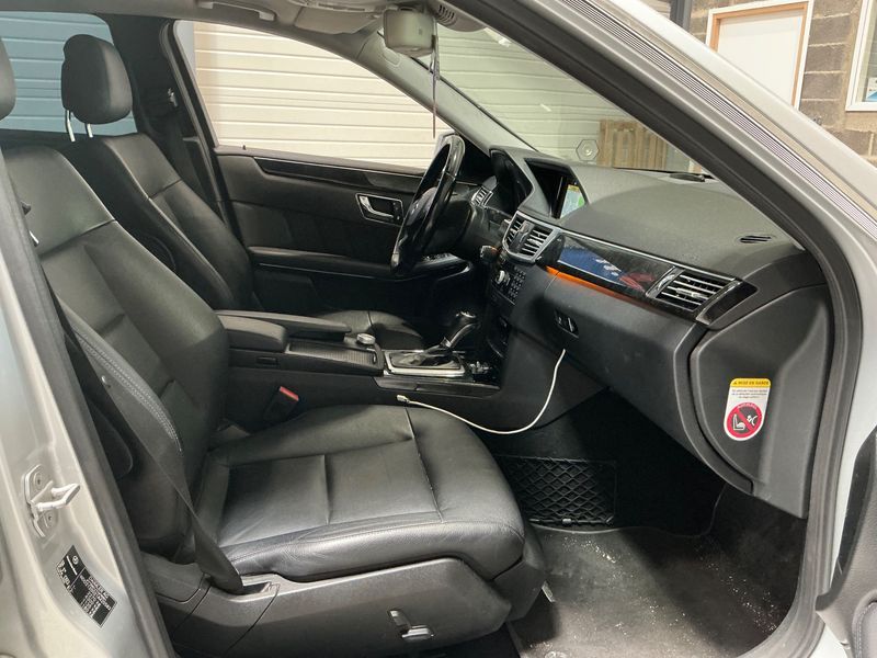 Mercedes-Benz E-Klasse E 220 CDI BlueEfficiency Avantgarde 2012