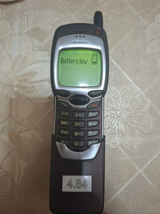 Vând telefon nokia 7110