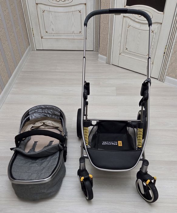 Коляска Una-Baby