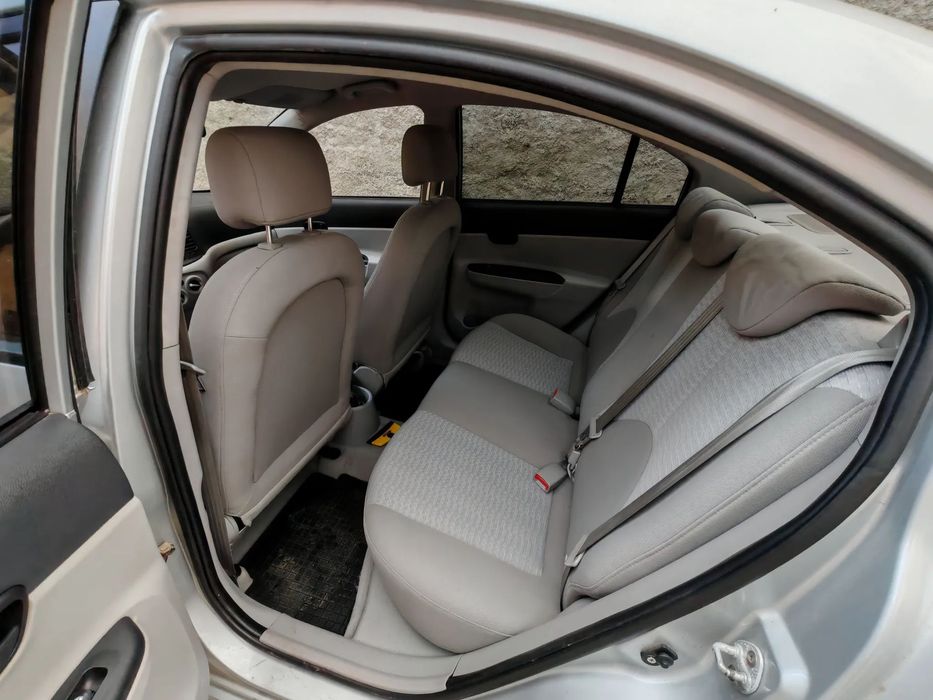 Hyundai Accent Mașina foarte întreținută,îngrijită. Consum mic.