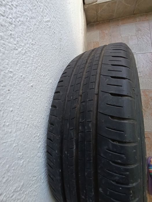 Vând 4 cauciucuri de vară Falken Ziex 205/65 R16 95 H