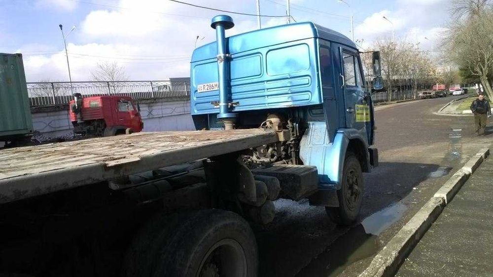 Продается седельный тягач c полуприцепом(контейнеровоз)