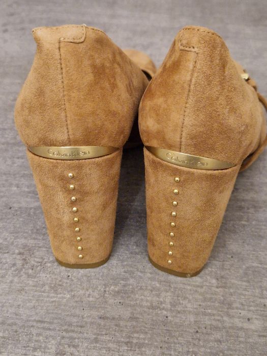 Pantofi Calvin Klein m37,5 noi